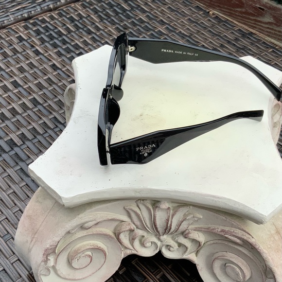 Prada Unisex Symbole Rectangular Sunglasses, PR17WS - Picture 4 of 7